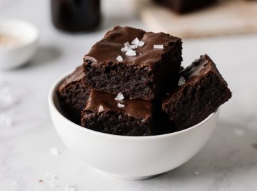 Lekkere brownies gebakken in de Heteluchtfriteuse voor een snelle en gemakkelijke traktatie.