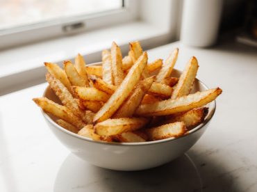 Krokante diepvries friet met perfecte smaak uit de Airfryer.