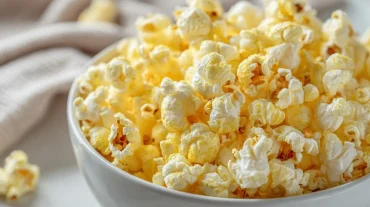 Heerlijke luchtgebakken popcorn maken met de Heteluchtfriteuse voor een guilt-free snack.