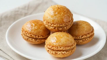 Heerlijke kokosmakron gebakken in de Airfryer met een perfecte krokante bovenkant.